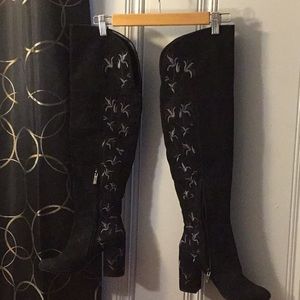 Leather upper texture boots